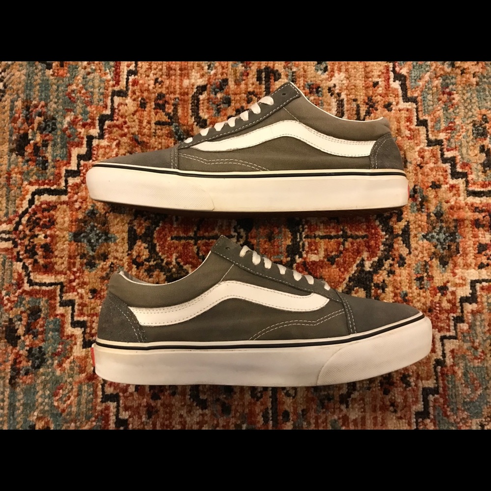 Vans Old Skool - 10.5 - Grey/White - EUC